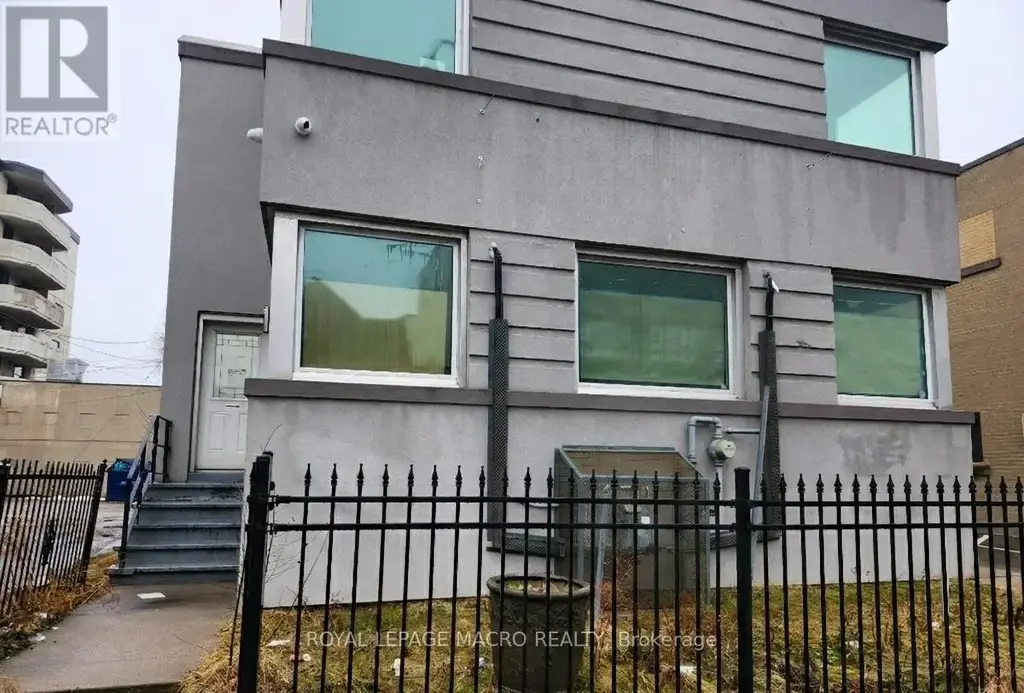 203 - 357 Main Street E, Hamilton (Landsdale)